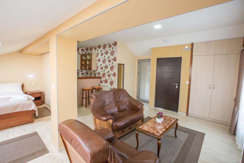 Apartmani Mg Nikšić 외부 사진